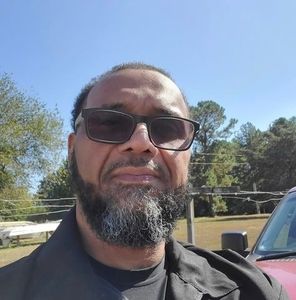 Meet your Posher, Lloyd